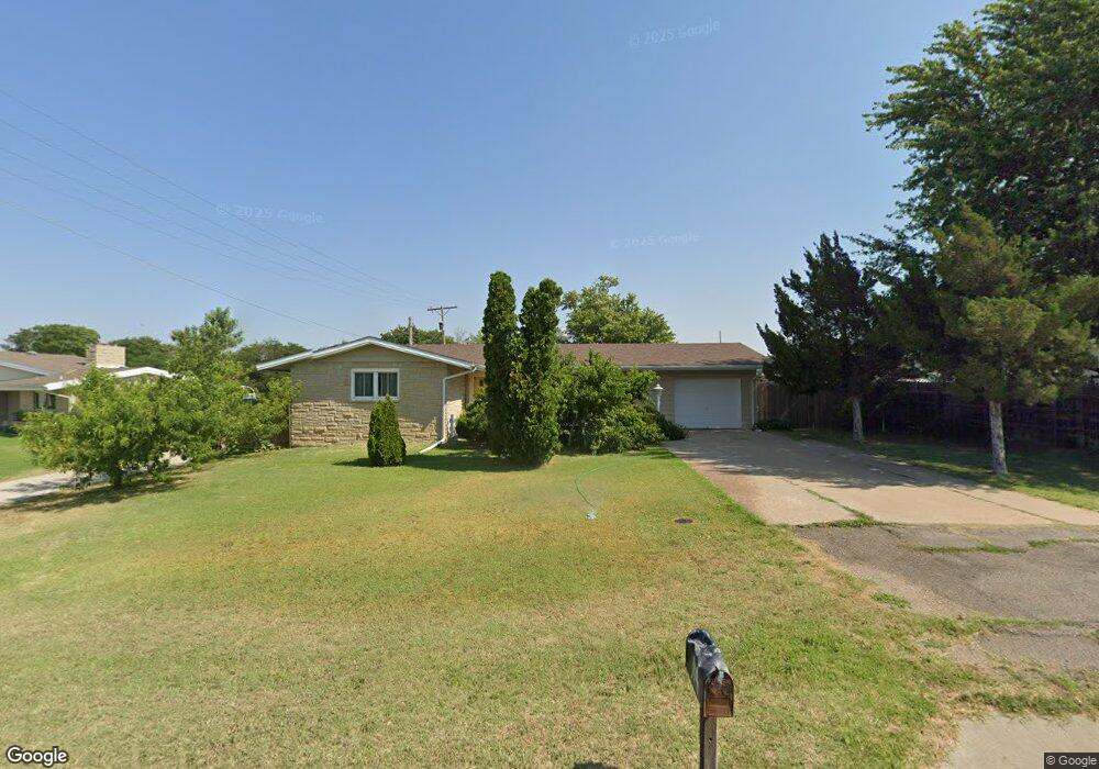 914 Barclay Ave, Wakeeney, KS 67672 - photo 1