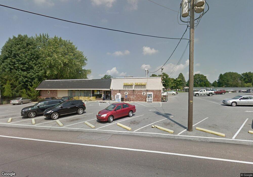 35 W Main St, Leola, PA 17540 - photo 1