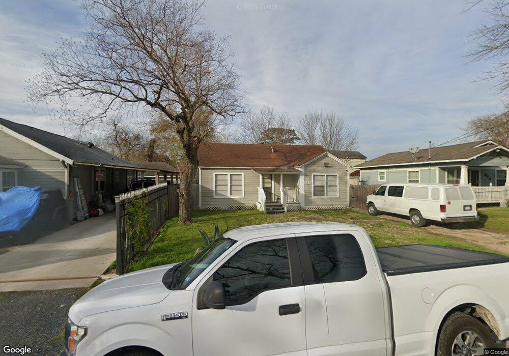 215 Royder St, Houston, TX 77009 - photo 1