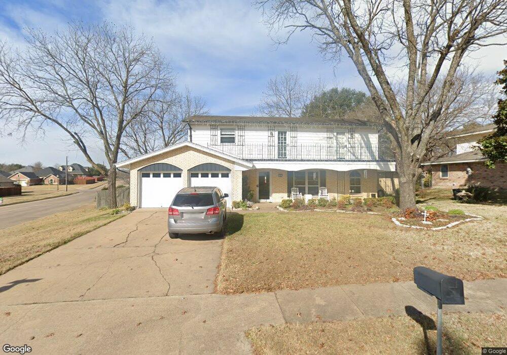 2301 Linda Dr, Ennis, TX 75119 - photo 1