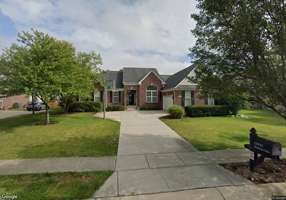 12932 Desplaines Dr, Fishers, IN 46037 - photo 1