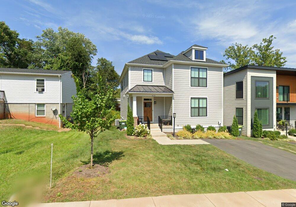 915 Stonehenge Ave, Charlottesville, VA 22902 - photo 1