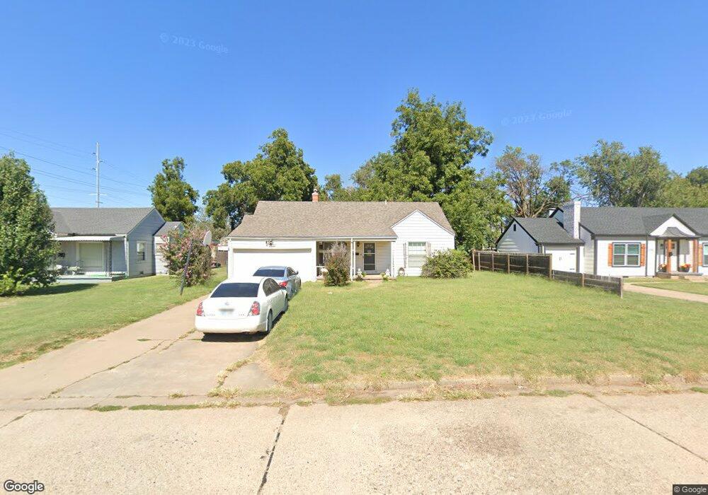 2318 W Maine Ave, Enid, OK 73703 - photo 1