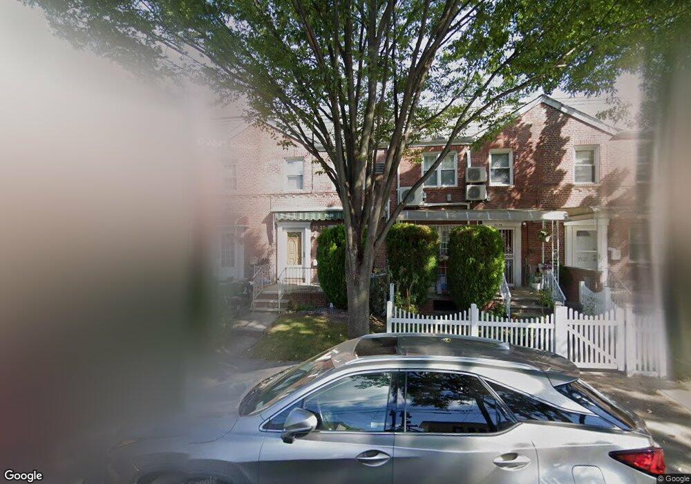 7523 167th St, Fresh Meadows, NY 11366 - photo 1