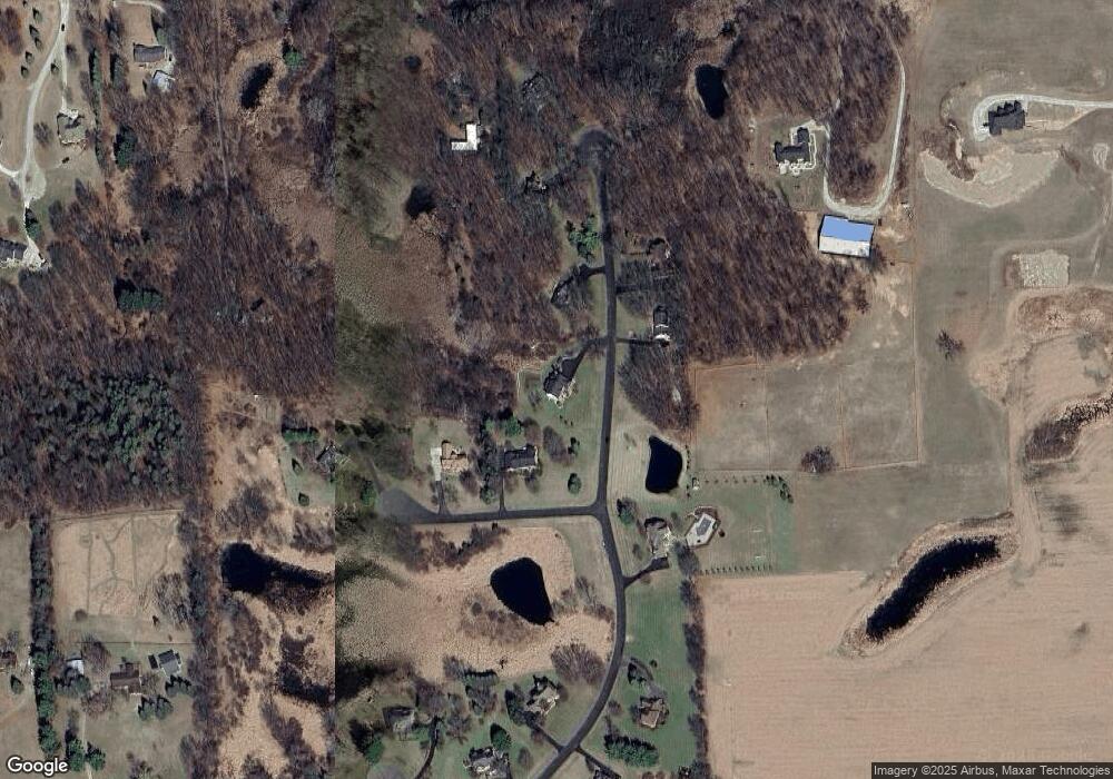 685 Upland Hills Dr, Chelsea, MI 48118 - photo 1