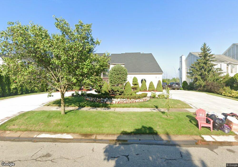 6430 Golden Ln unit 5, West Bloomfield, MI 48322 - photo 1