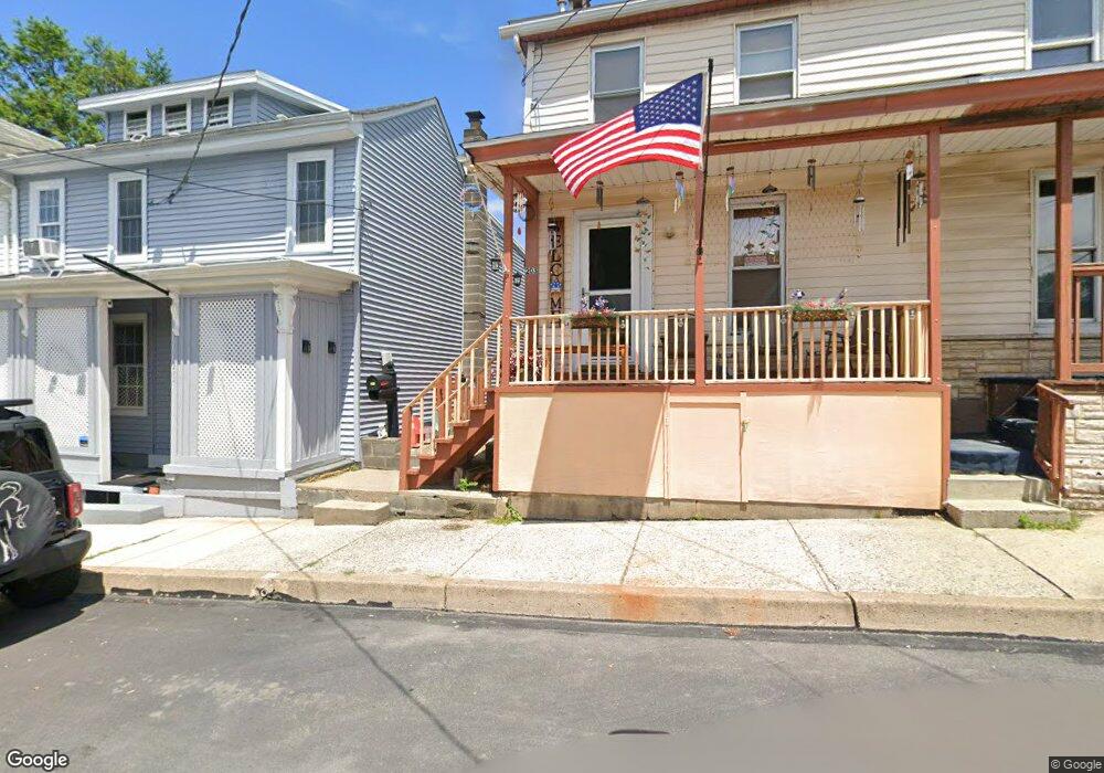 203 Clay St, Tamaqua, PA 18252 - photo 1