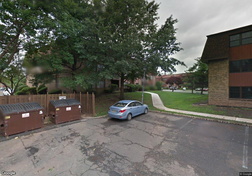 166 Overlook Ct, Woodbridge, NJ 07095 - photo 1