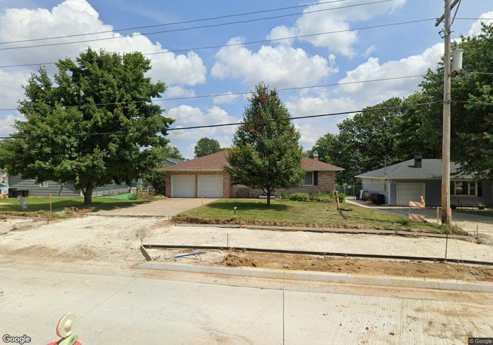 922 S Maxwell Rd, Peoria, IL 61607 - photo 1