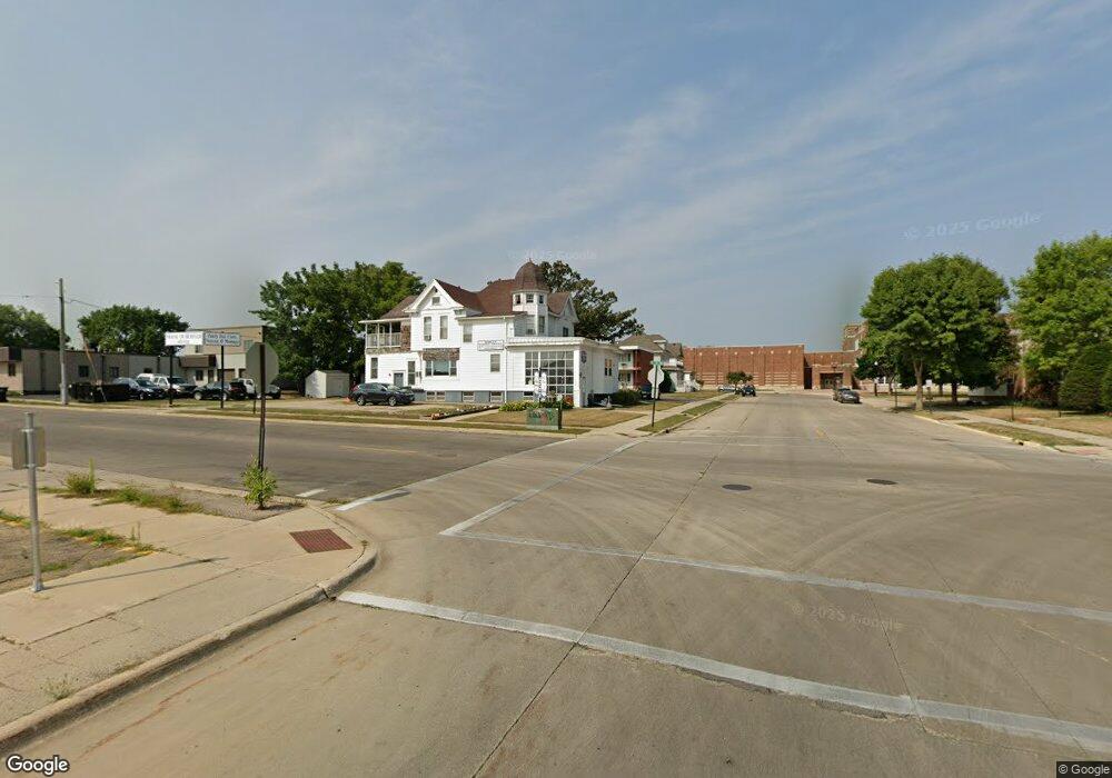 305 1st Ave NW, Austin, MN 55912 - photo 1