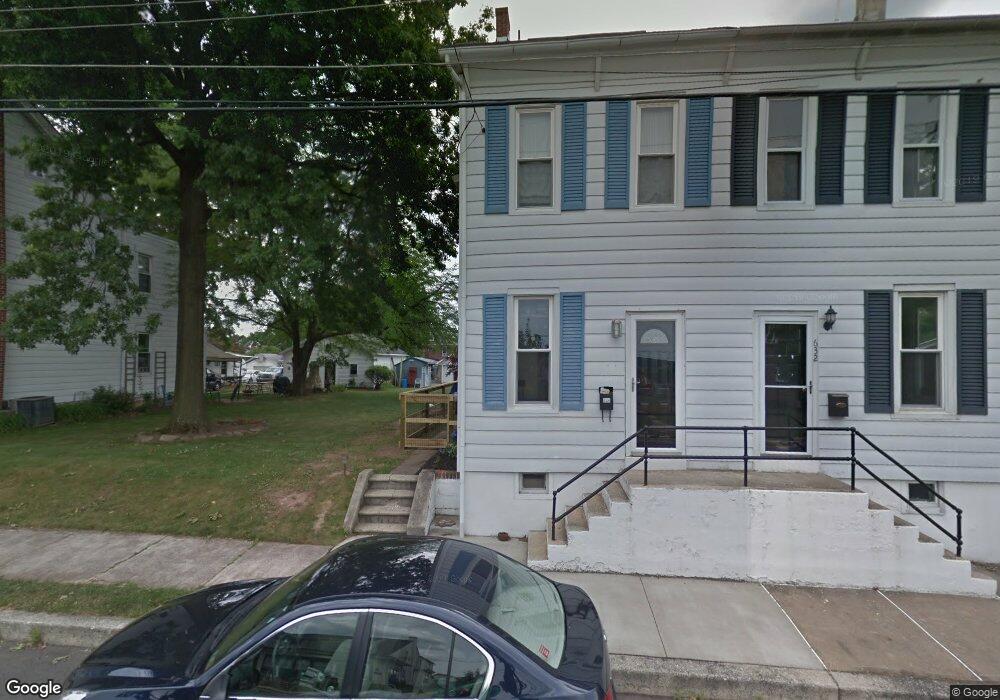 634 E 4th St, Boyertown, PA 19512 - photo 1