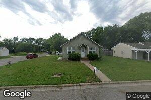 525 S Edwards Ave, Moundridge, KS 67107
