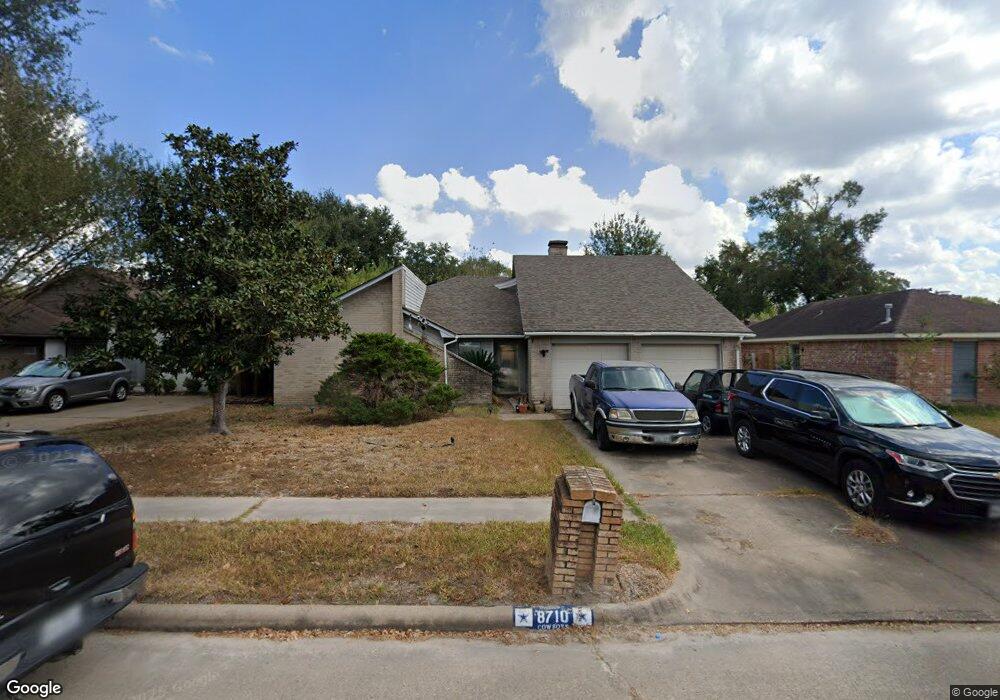 8710 Saratoga Forest Dr, Houston, TX 77088 - photo 1