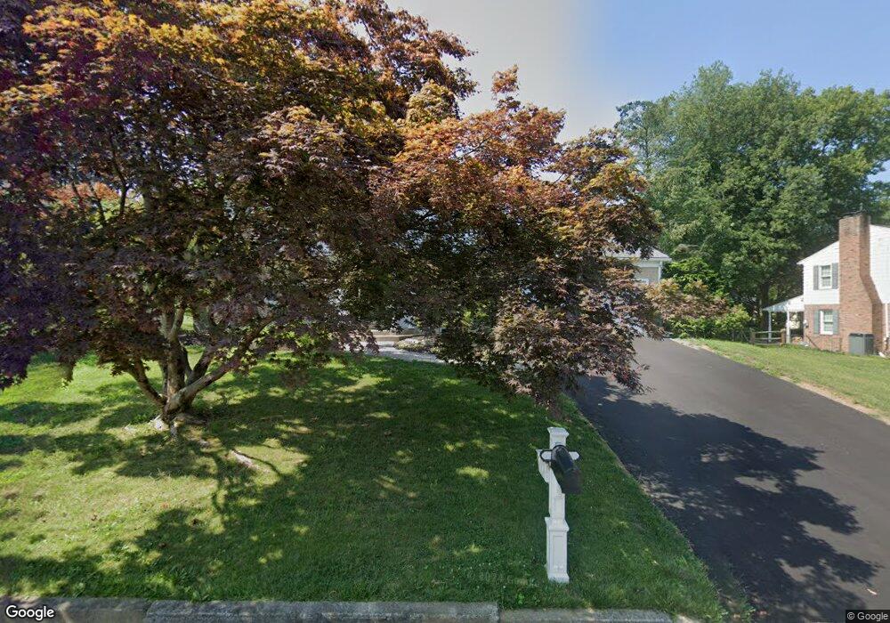 740 Pine Top Dr, Bethlehem, PA 18017 - photo 1