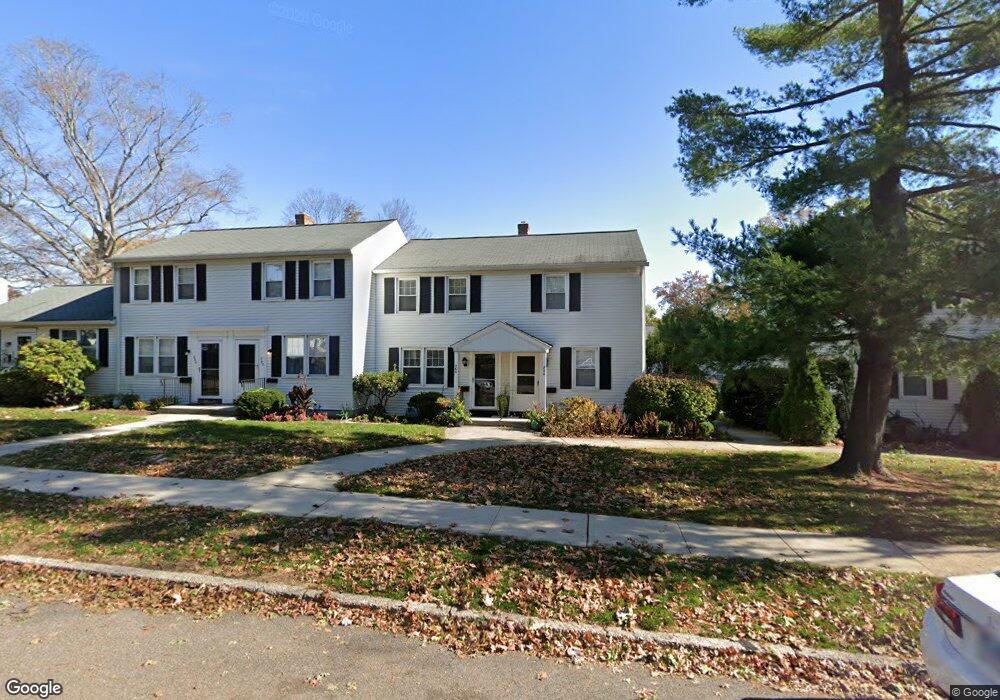 266 Sylvan Knoll Rd unit 266, Stamford, CT 06902 - photo 1