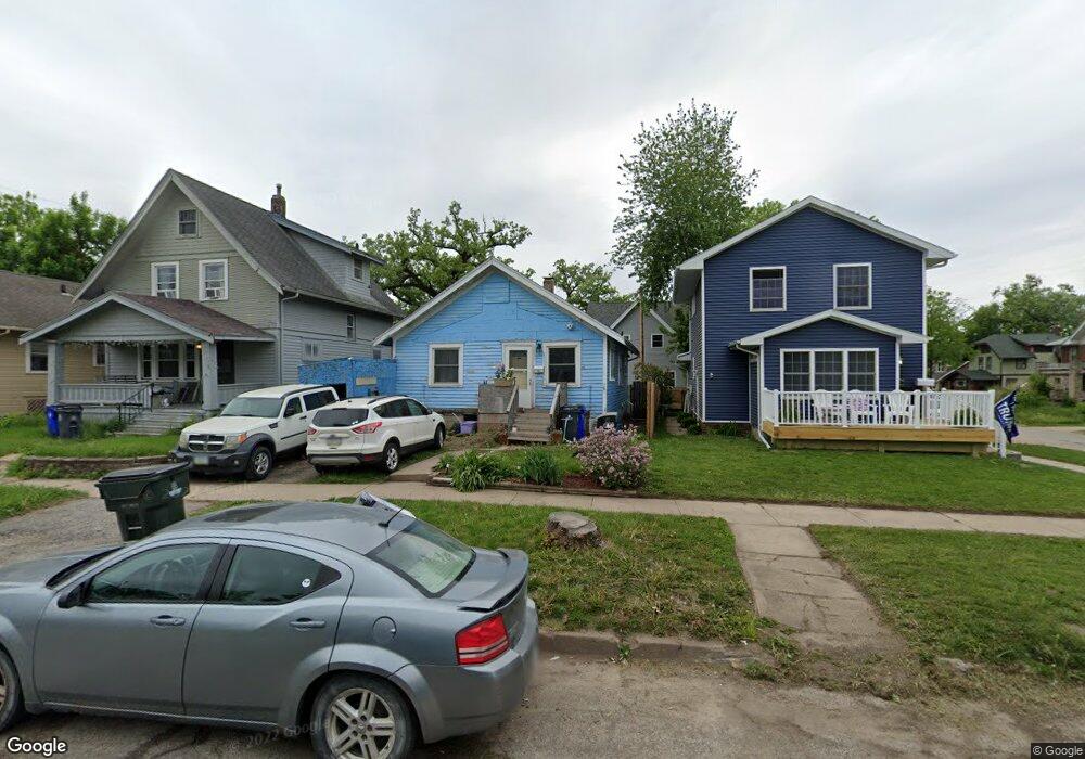 705 18th St SE, Cedar Rapids, IA 52403 - photo 1