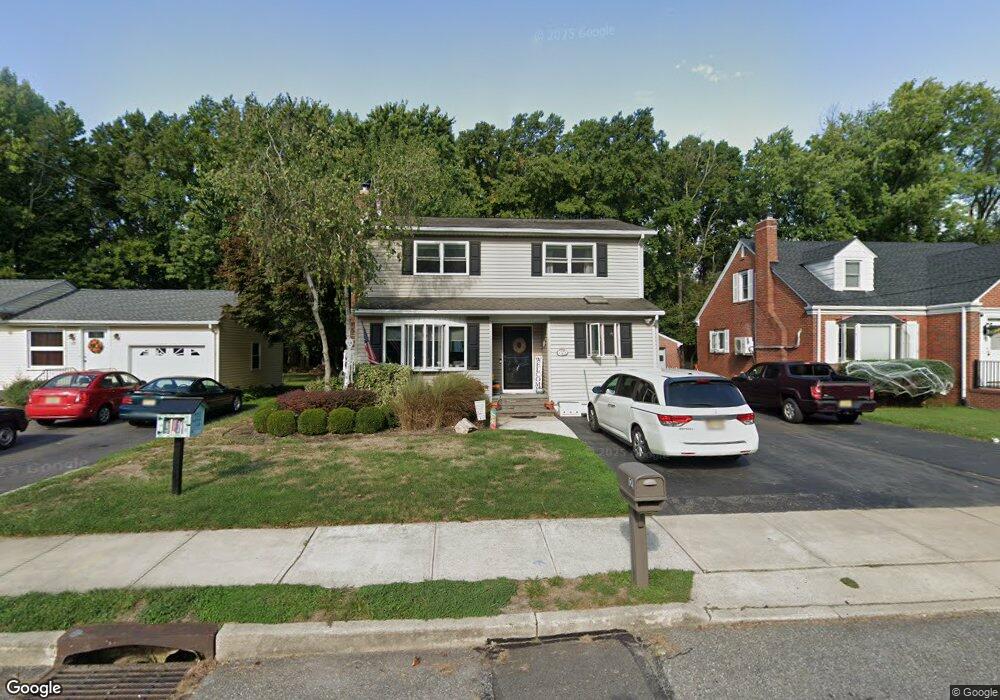 121 Deerwood Dr, Trenton, NJ 08619 - photo 1