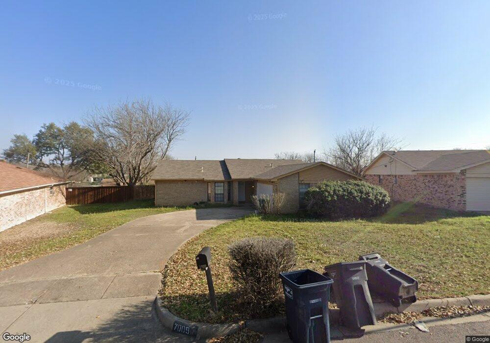 7009 Woodmoor Rd, Fort Worth, TX 76133 - photo 1