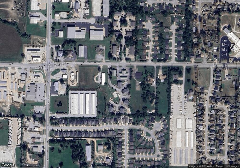 302 E New Hope Rd, Rogers, AR 72758 - photo 1