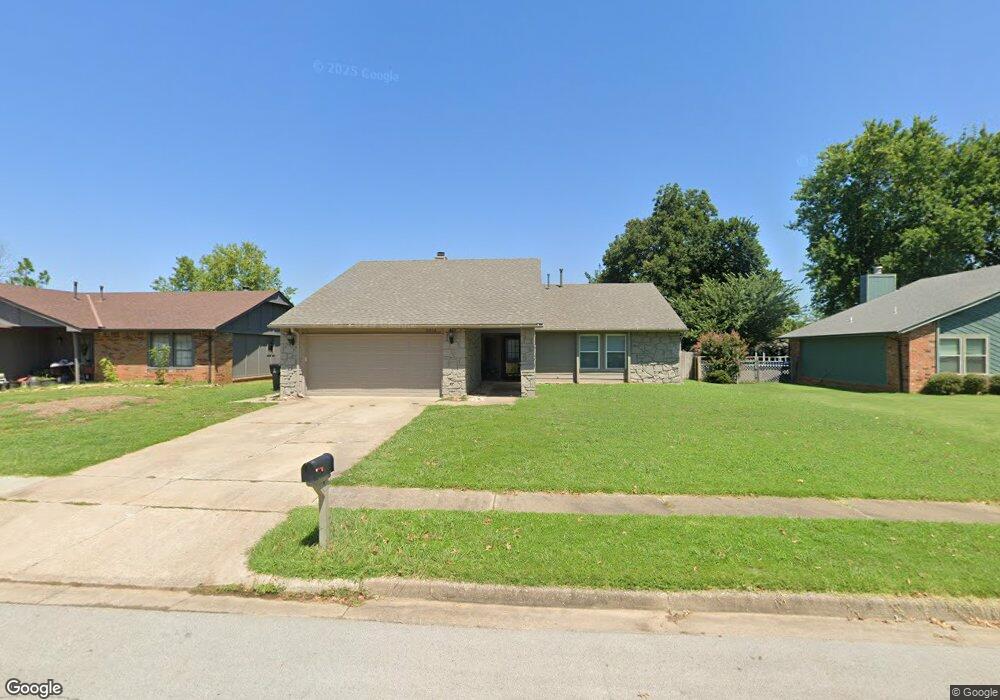 2512 W Honolulu St, Broken Arrow, OK 74012 - photo 1