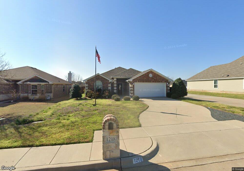 1218 Newcastle Dr, Weatherford, TX 76086 - photo 1