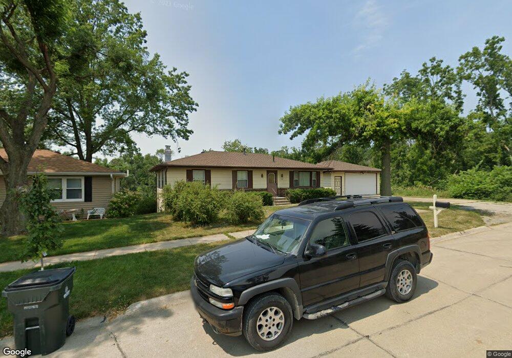 1654 21st St NW, Cedar Rapids, IA 52405 - photo 1