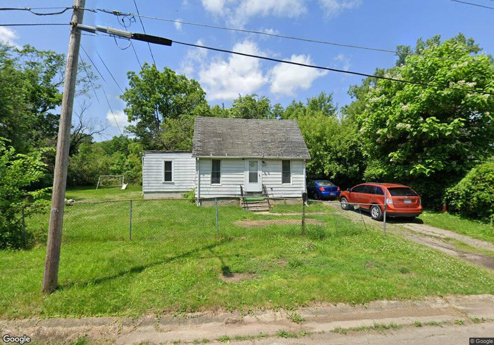 2212 Maybury Ave, Flint, MI 48503 - photo 1