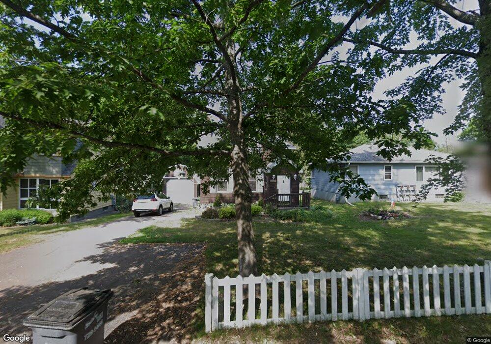 2219 Vermilion Rd, Duluth, MN 55803 - photo 1