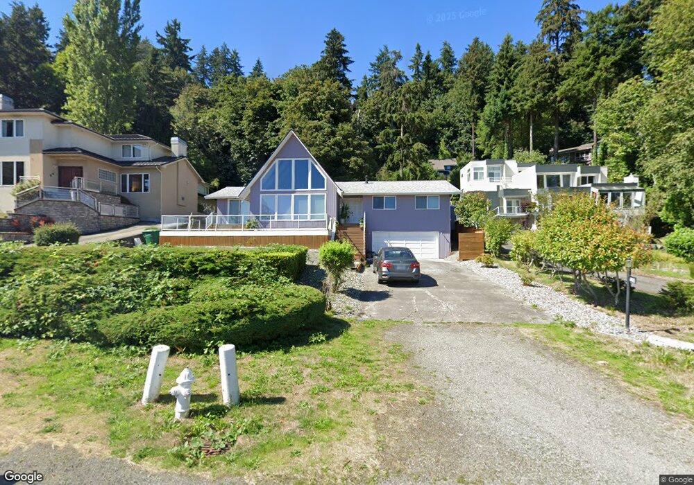 8025 E Mercer Way, Mercer Island, WA 98040 - photo 1