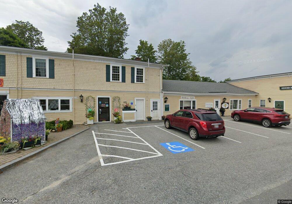 11 Pleasant St, New London, NH 03257 - photo 1