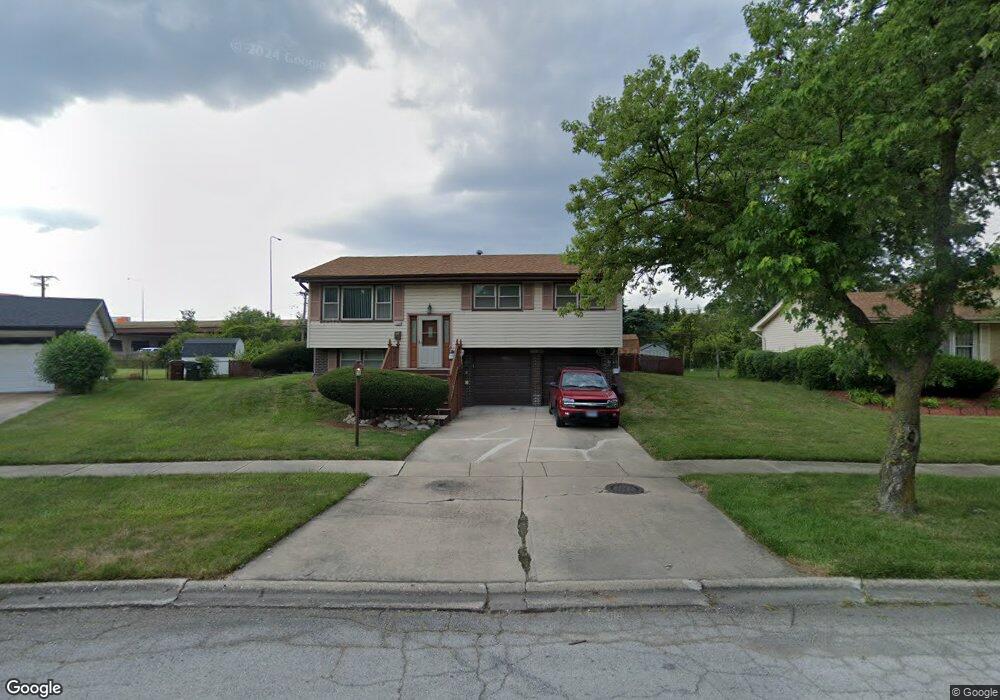 17600 Larkin Ln, Country Club Hills, IL 60478 - photo 1