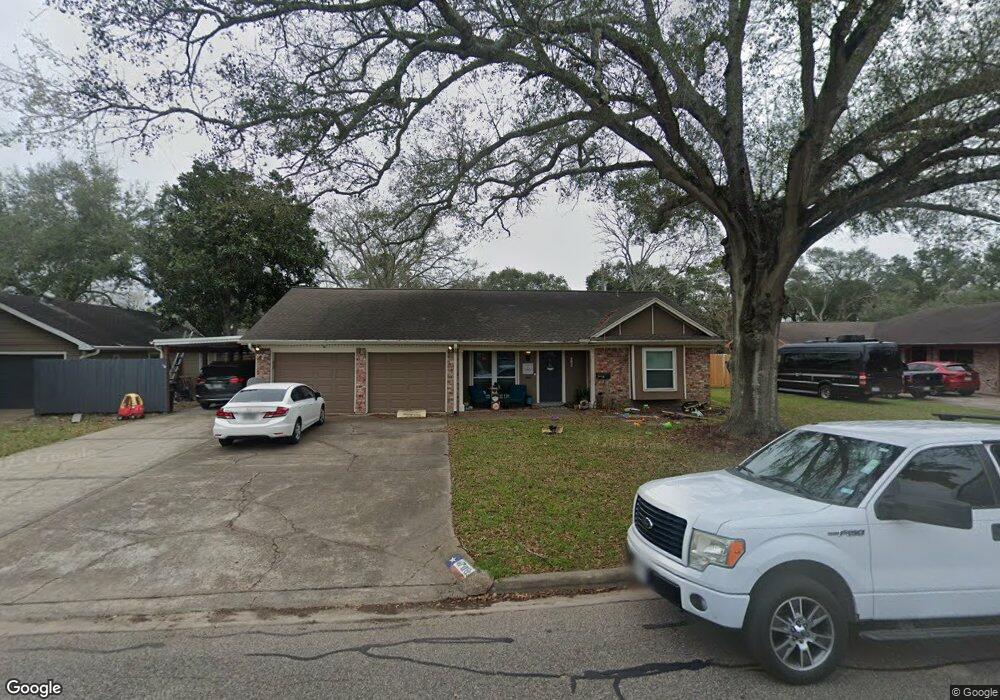 1706 Coffee St, Alvin, TX 77511 - photo 1