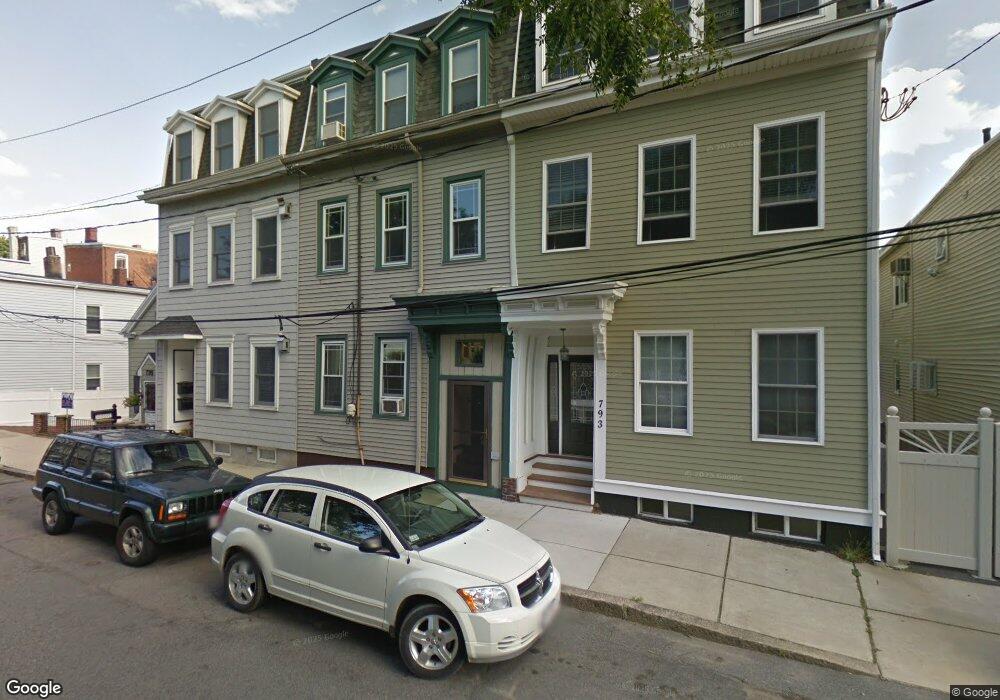 795 E 3rd St, Boston, MA 02127 - photo 1