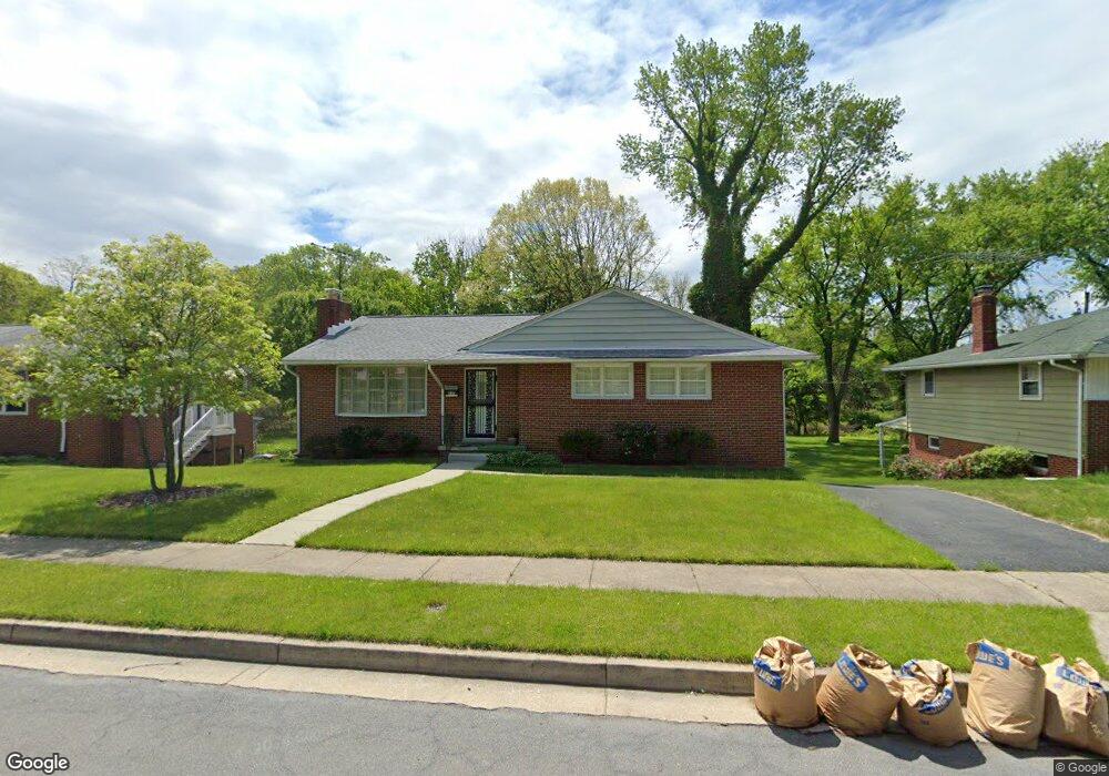 6811 Collinsdale Rd, Parkville, MD 21234 - photo 1