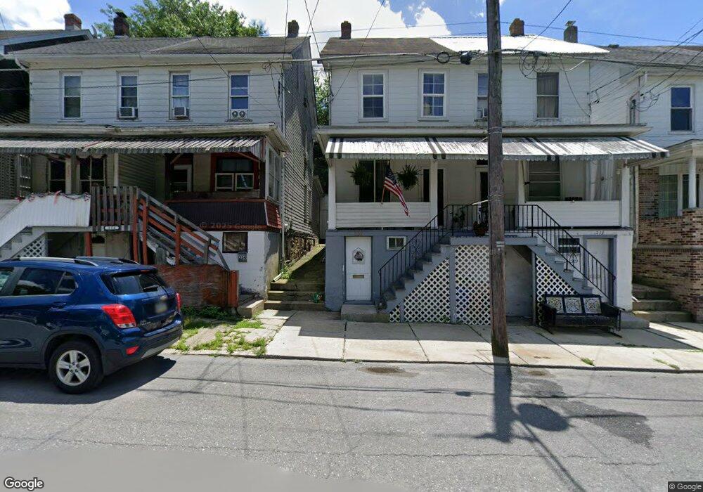 236 W Ridge St, Coaldale, PA 18218 - photo 1