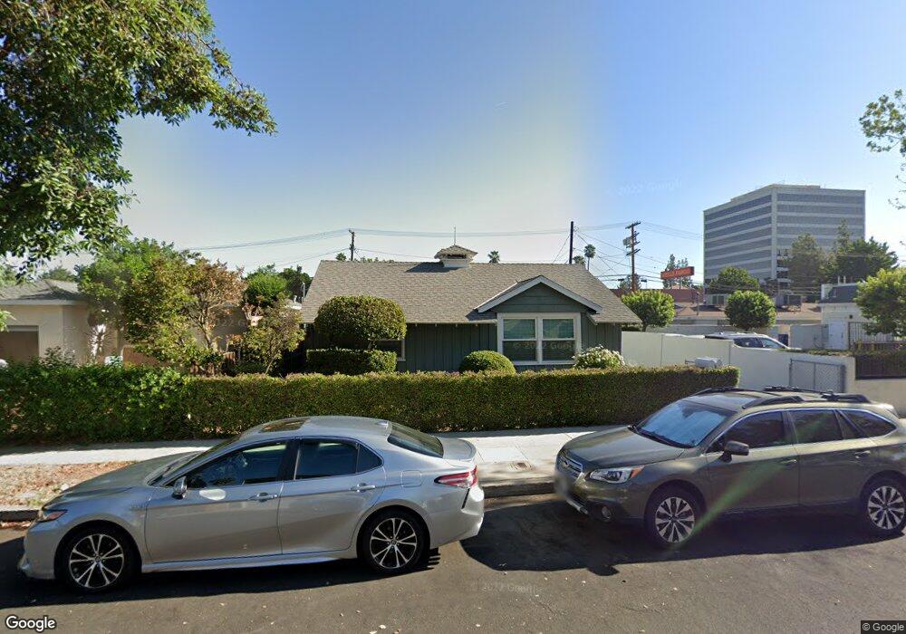 21113 Costanso St, Woodland Hills, CA 91364 - photo 1