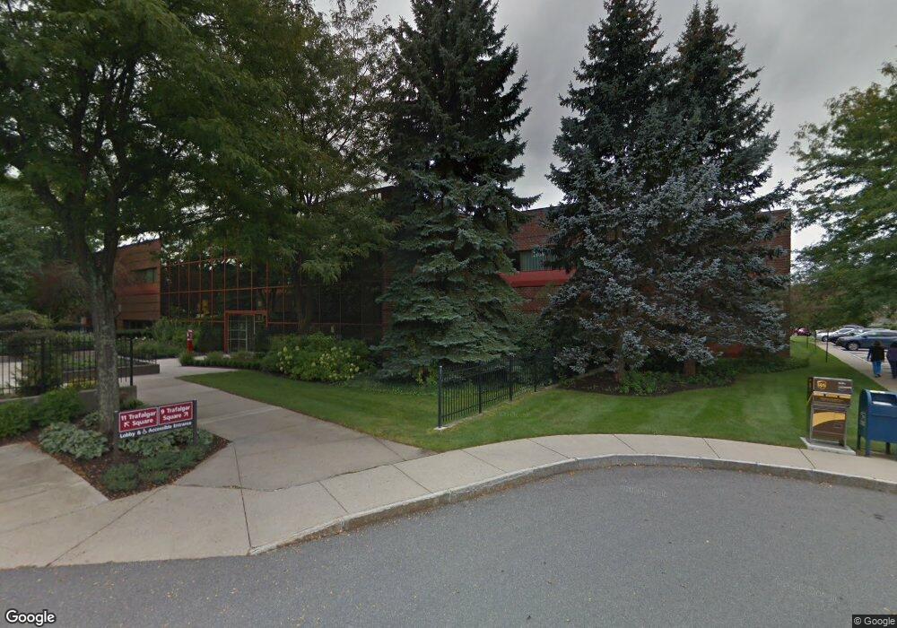 9 Trafalgar Square, Nashua, NH 03063 - photo 1