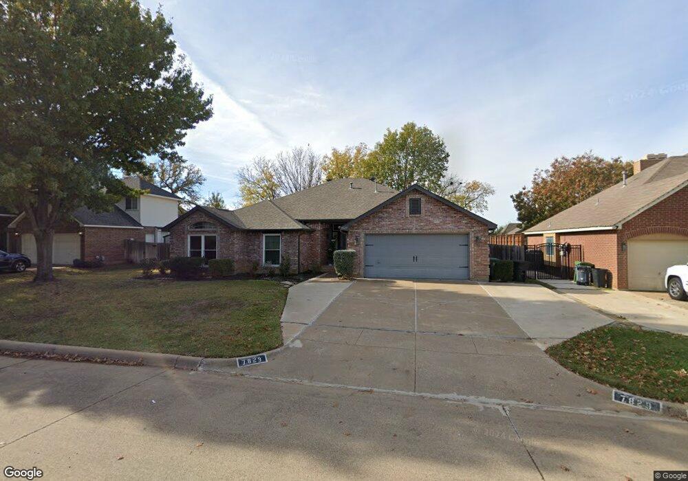 7829 Ember Oaks Dr, North Richland Hills, TX 76182 - photo 1