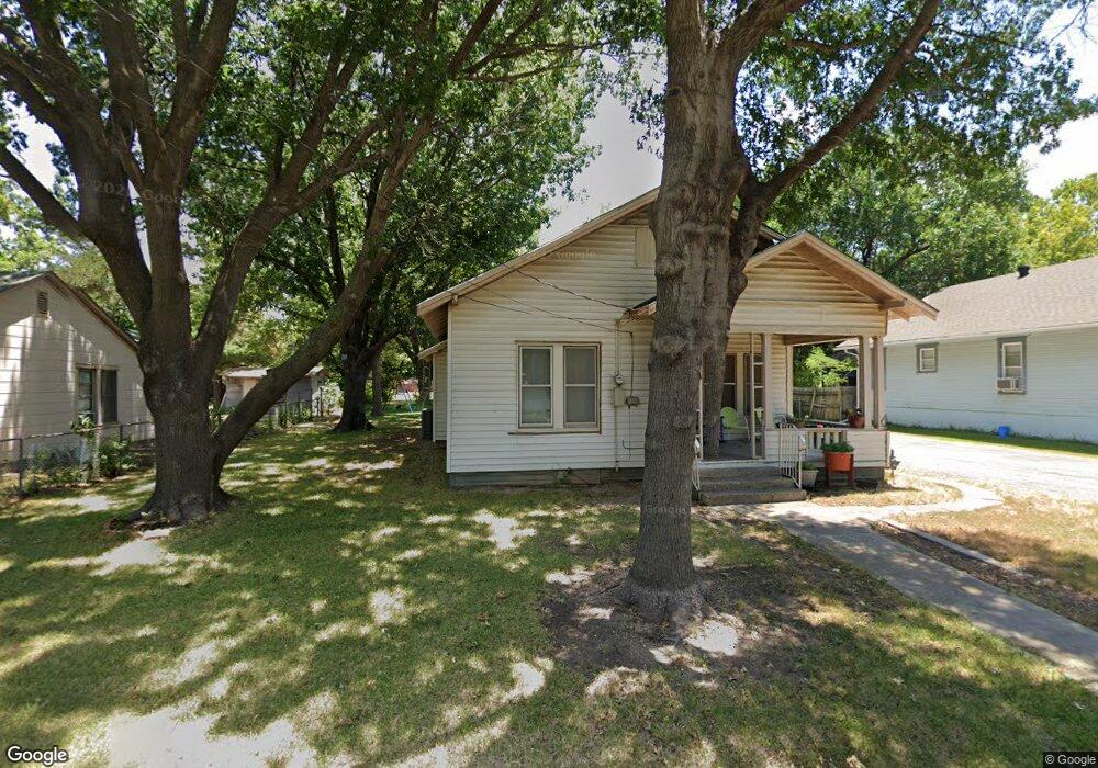 820 Ritchey St, Gainesville, TX 76240 - photo 1