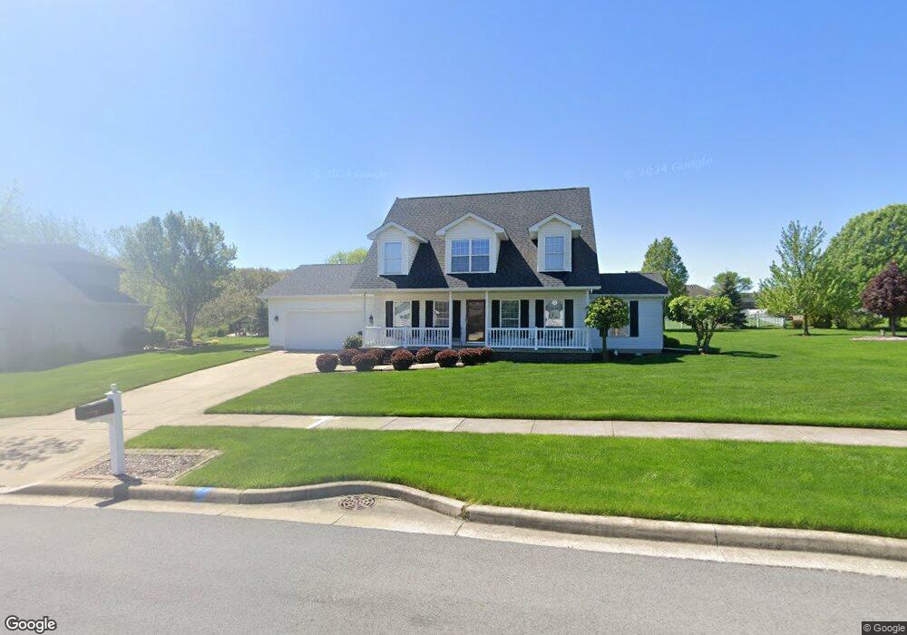 694 Davis Ct, Crown Point, IN 46307 - photo 1