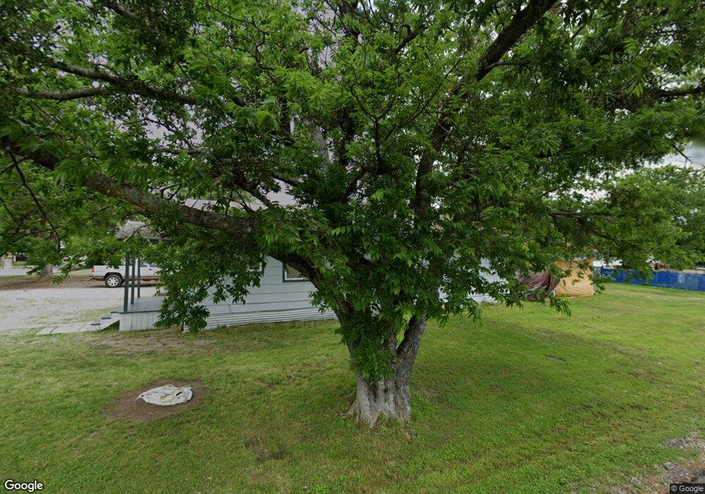 401 Rushing St, Ennis, TX 75119 - photo 1