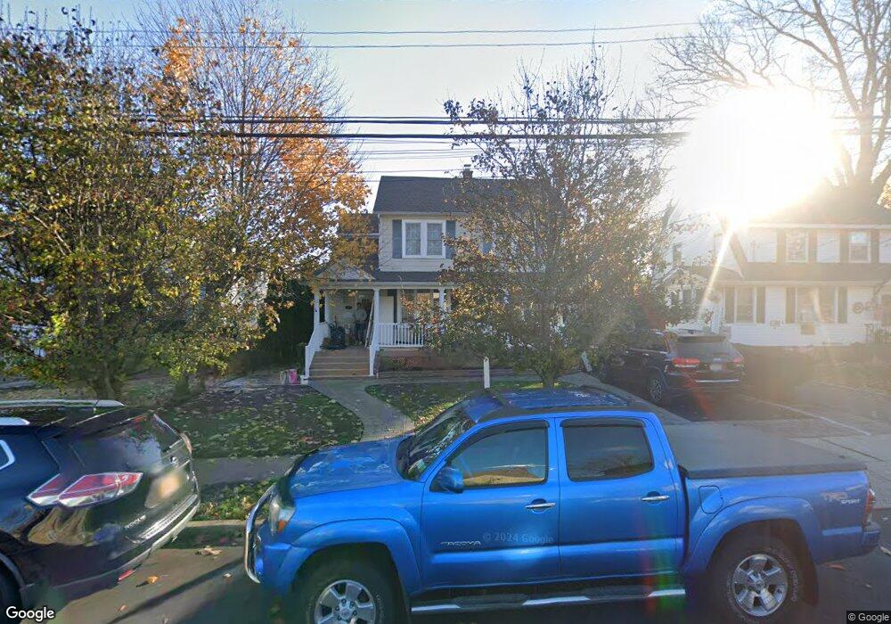 405 Oak St, Bellmore, NY 11710 - photo 1