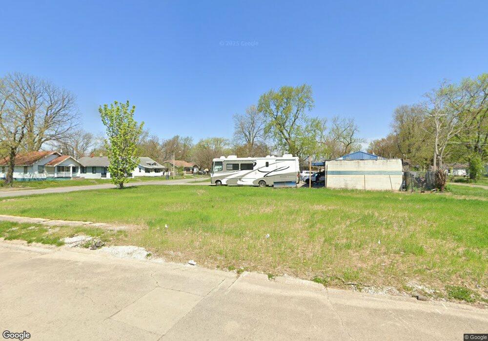 1648 W 18th St, Anderson, IN 46016 - photo 1