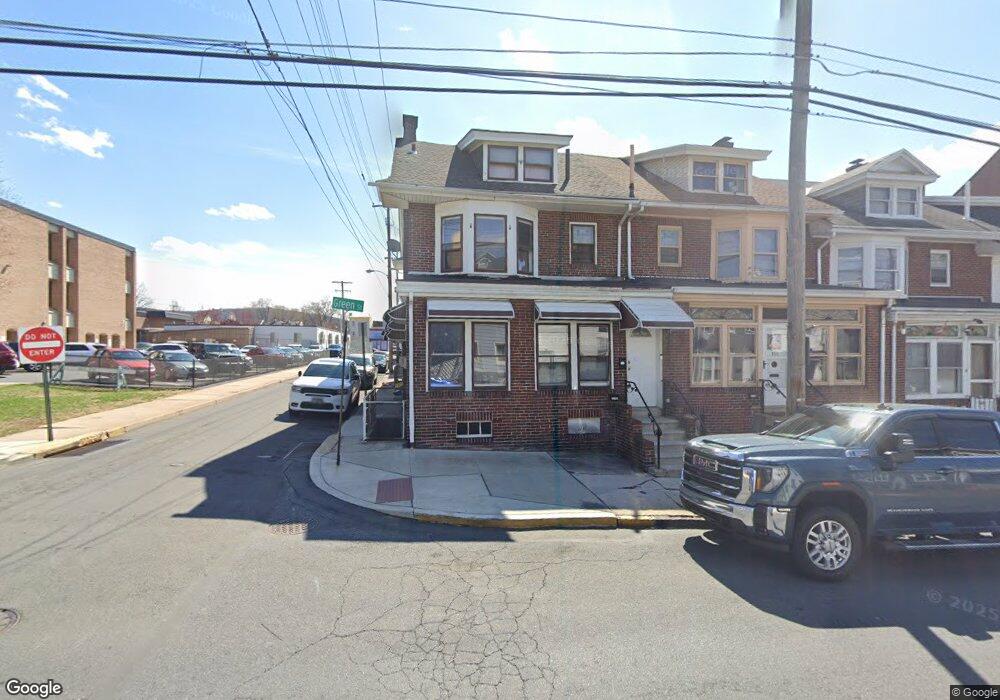 924 Green St, Reading, PA 19604 - photo 1