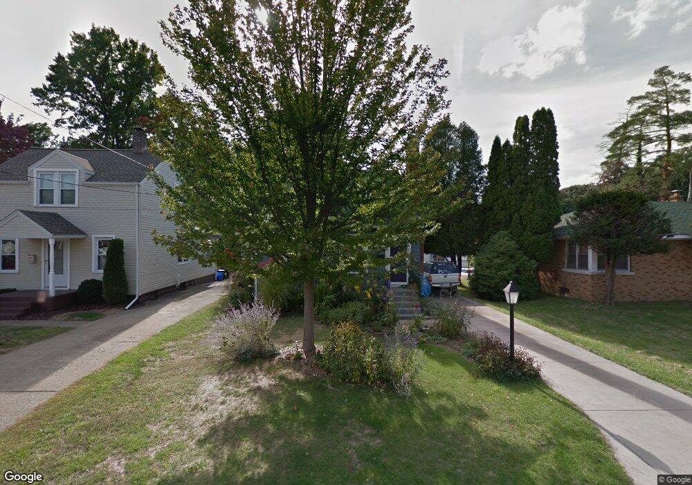 422 Roslyn Ave, Erie, PA 16505 - photo 1