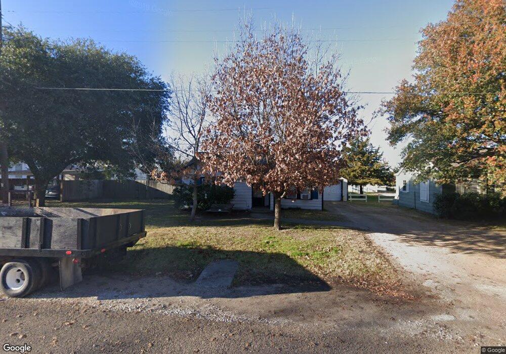 806 E Crockett St, Ennis, TX 75119 - photo 1