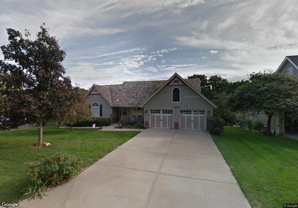 13555 W 49th St, Shawnee, KS 66216 - photo 1