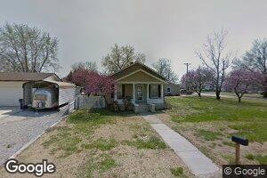 102 E 2nd Ave, Caney, KS 67333