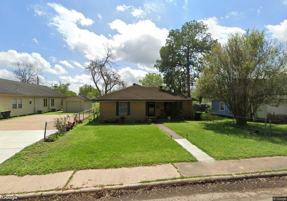 2506 4th St, Bay City, TX 77414 - photo 1