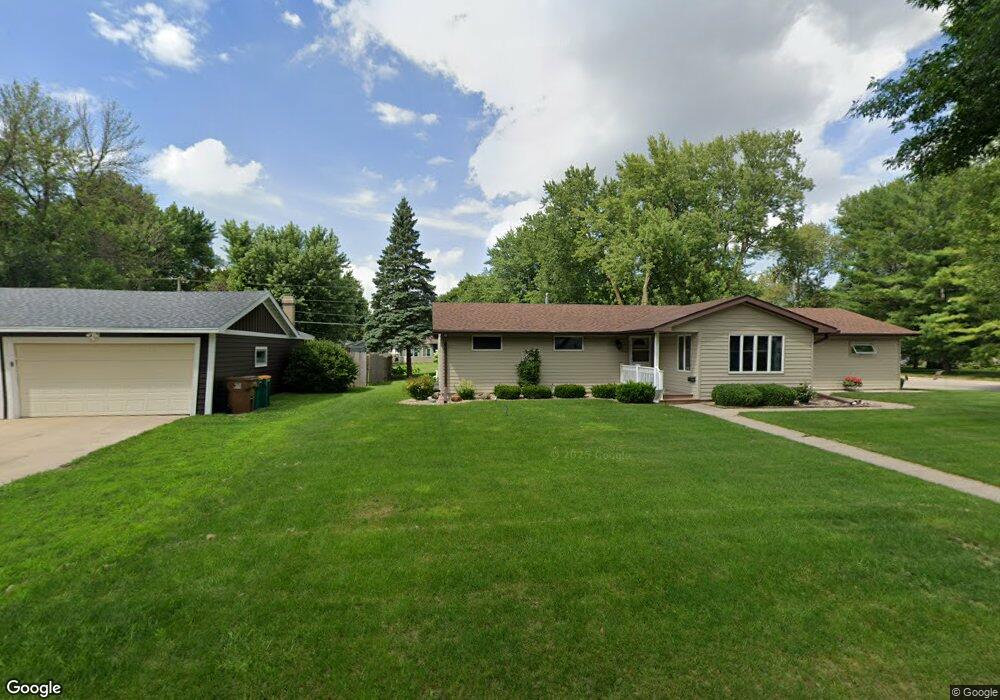 1502 Southview Ln, Albert Lea, MN 56007 - photo 1